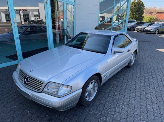 Silber (metallic) Gebraucht 1997 Mercedes SL500 Cabrio | 29.990 € (Etwas zu teuer) - Bild 1/4