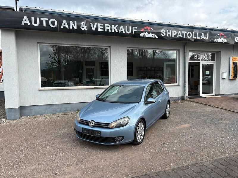 Gebraucht VW Golf VII Team 105 PS (77 kW) 2020 Blau Kleinwagen