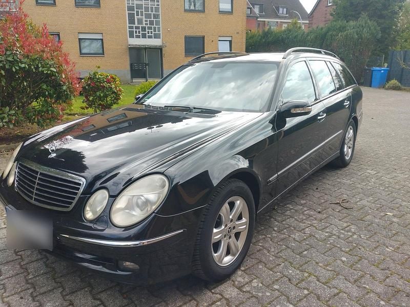 Gebraucht Mercedes 320 204 PS (150 kW) 2004 Schwarz Kombi