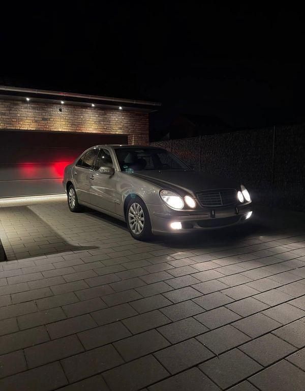 Gebraucht Mercedes E280 Elegance 190 PS (139 kW) 2005 Silber Limousine