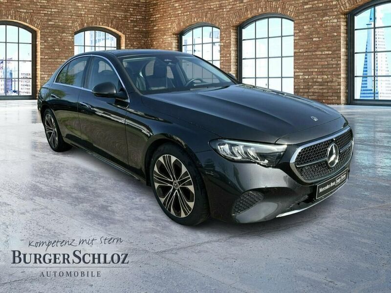 Gebraucht Mercedes E200 Avantgarde 204 PS (150 kW) 2023 Metalliclack graphitgrau Limousine