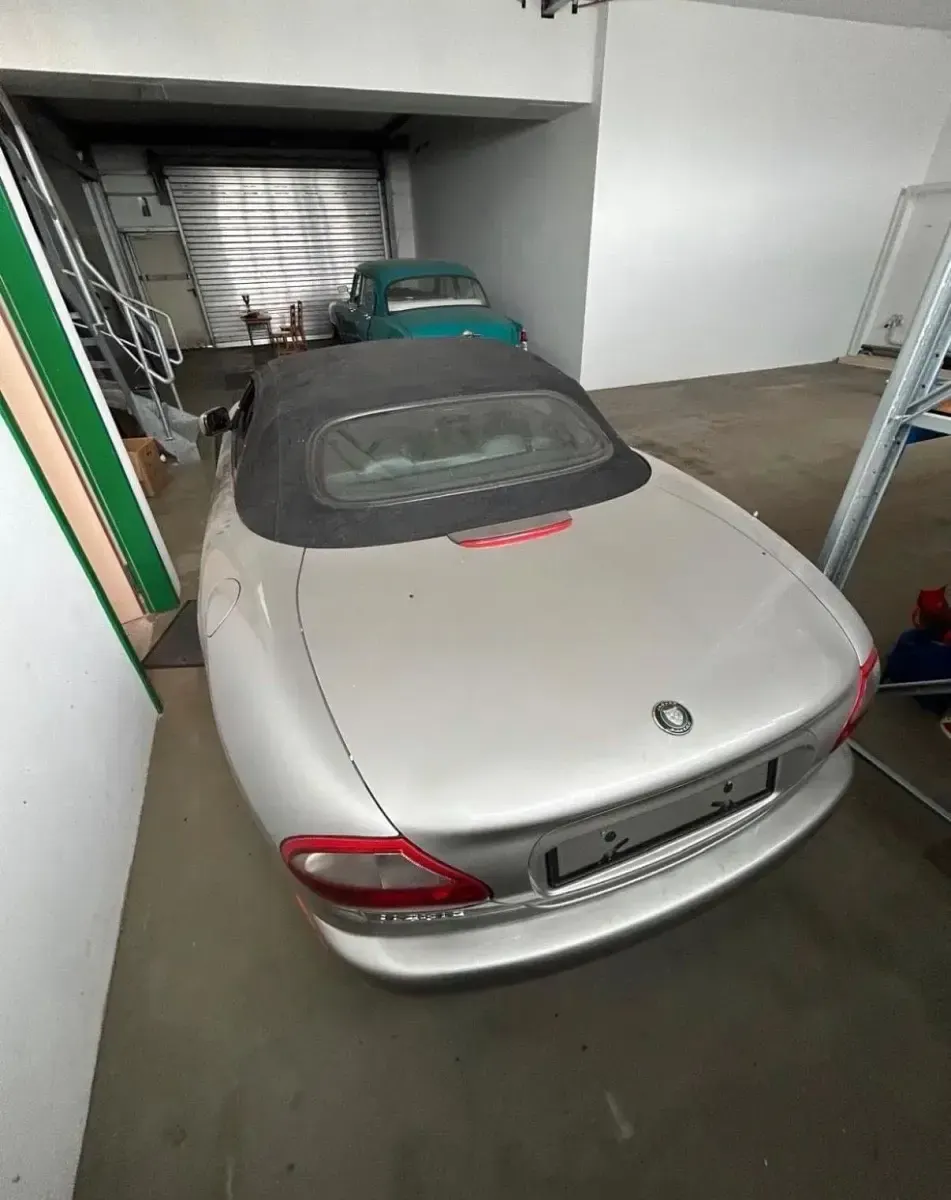 Używany Jaguar XK8 1998 Srebrny Kabriolet