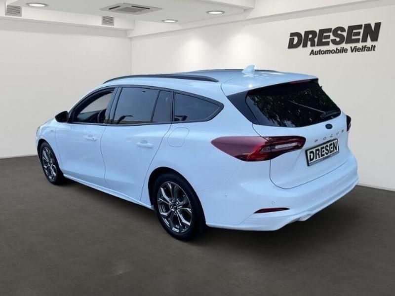 Gebraucht Ford Focus ST-Line 155 PS (114 kW) 2023 Weiss Kombi
