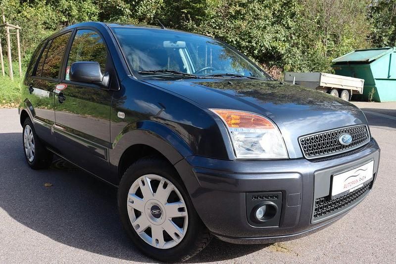 Gebraucht Ford Fusion Style 80 PS (58 kW) 2010 Grau Limousine