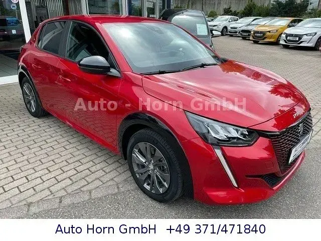 Gebraucht Peugeot e-208 Active 100 kW (136 PS) 2022 Rot Kleinwagen