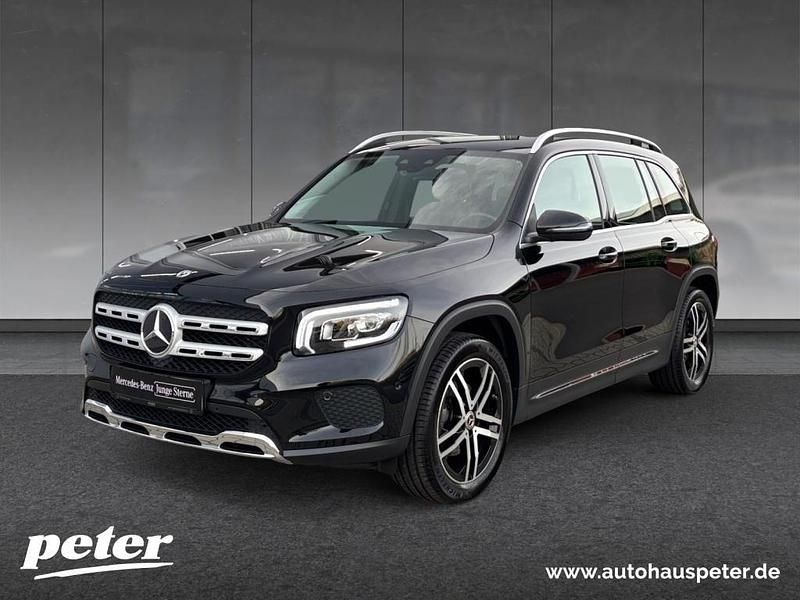 Metalliclack kosmosschwarz Gebraucht 2023 Mercedes GLB200 Progressive SUV | 36.810 € (Fairer Preis) - Bild 1/4
