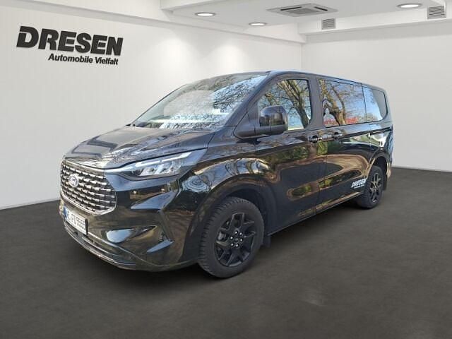 Schwarz Gebraucht 2024 Ford Tourneo Custom Titanium Van / Kleinbus | 47.950 € (Teuer) - Bild 1/4