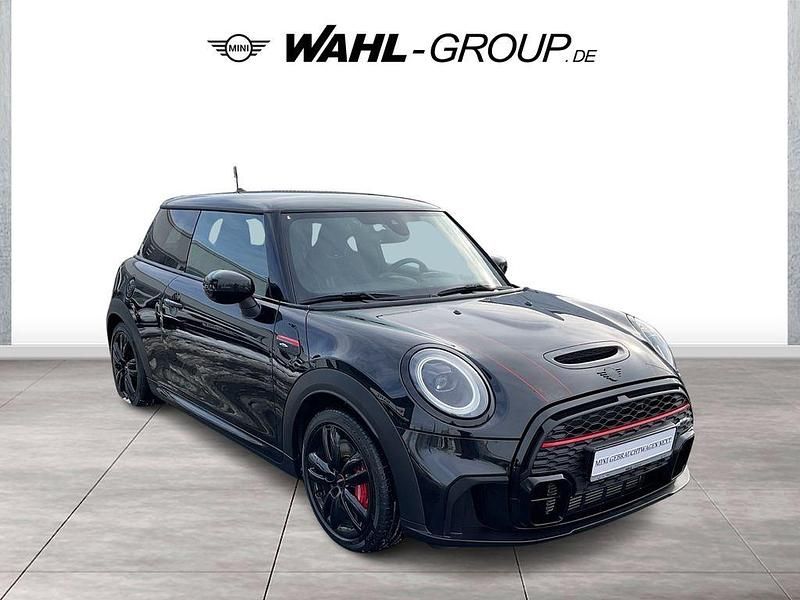 Gebraucht Mini John Cooper Works Hatch 231 PS (169 kW) 2023 Schwarz Kleinwagen