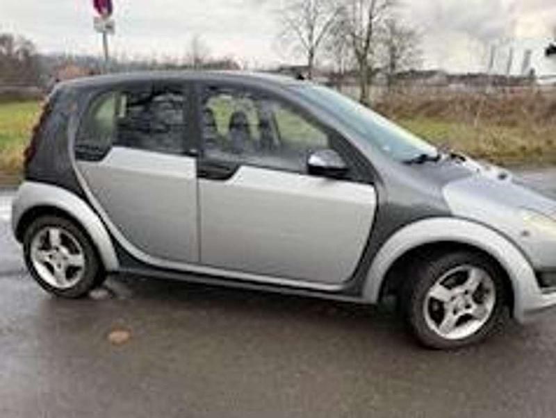 Usata Smart ForFour Basis 75 CV (55 kW) 2004 Grigio Utilitaria