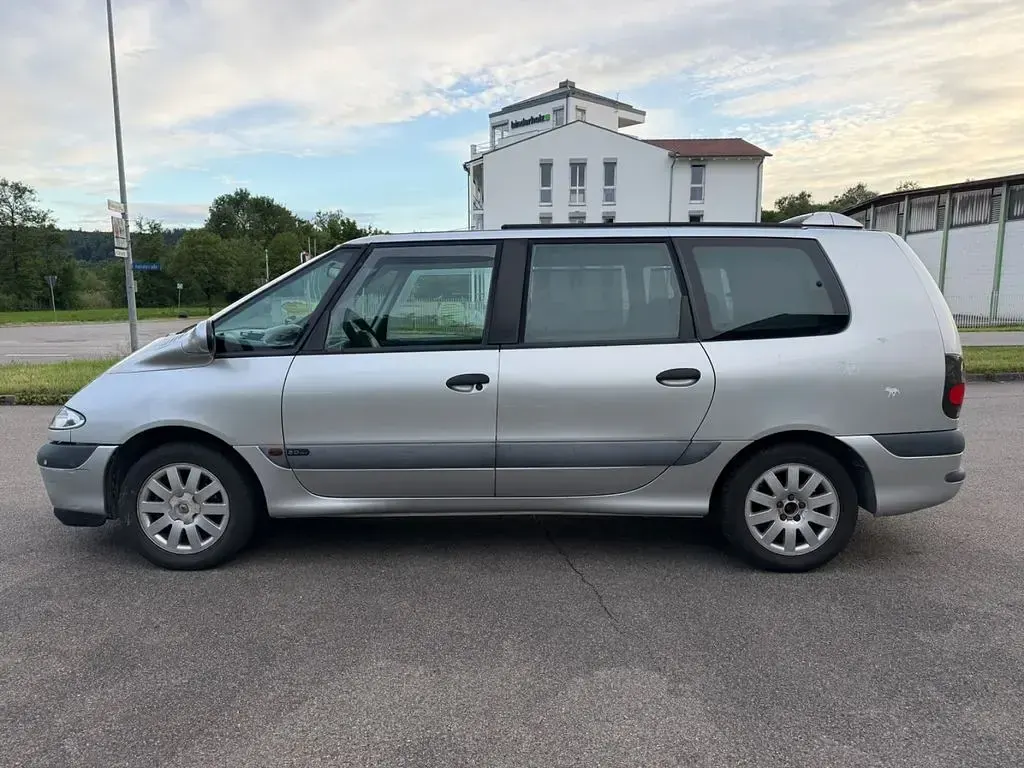 Gebraucht Renault Espace 140 PS (102 kW) 1999 Silber Van / Kleinbus