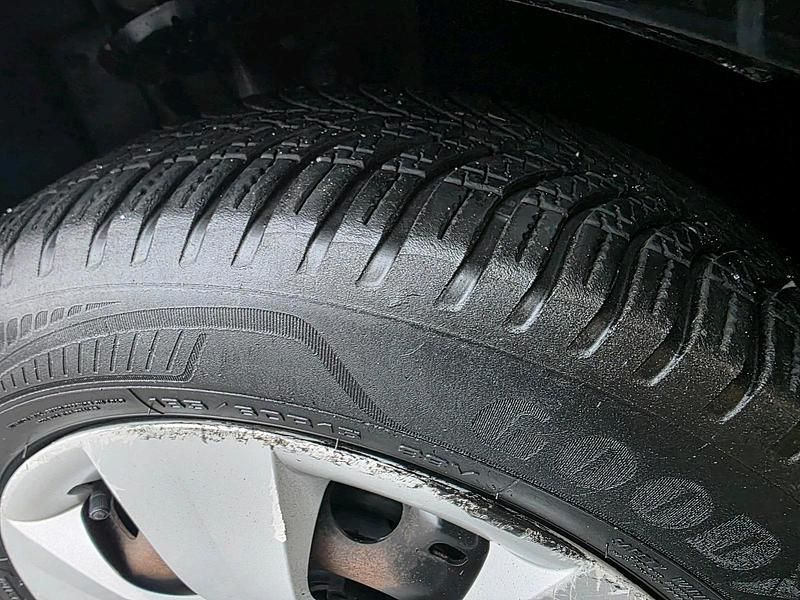 Gebraucht Skoda Rapid 90 PS (66 kW) 2016 Schwarz Kombi