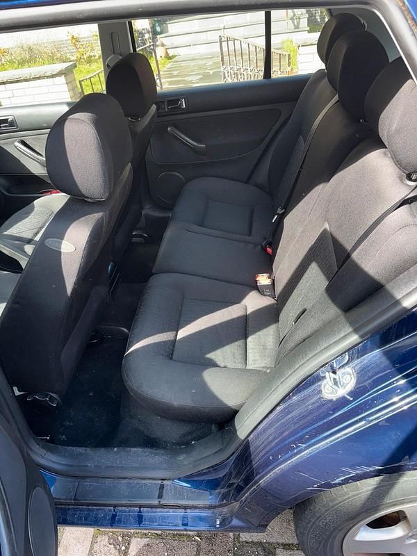 Gebraucht VW Golf IV 105 PS (77 kW) 2001 Blau Kleinwagen