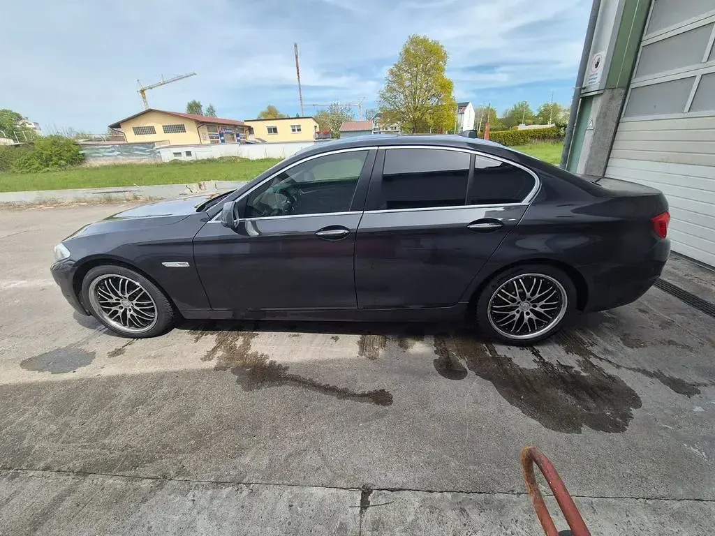 Gebraucht BMW 535 313 PS (230 kW) 2013 Silber Limousine