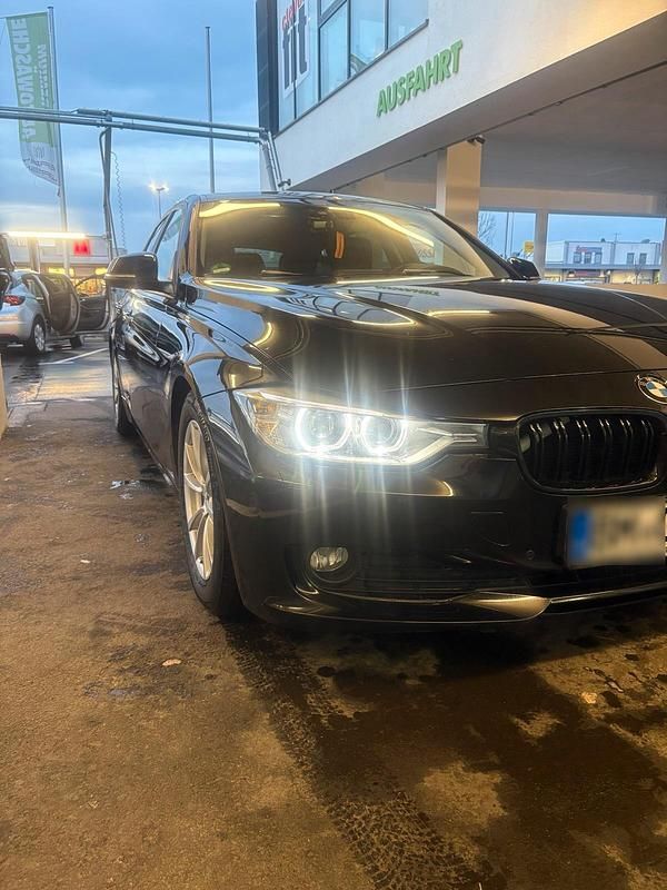 Gebraucht BMW 320 184 PS (135 kW) 2014 Kombi