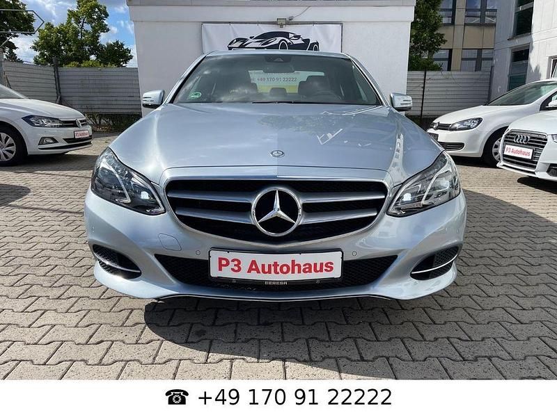 Gebraucht Mercedes E250 211 PS (155 kW) 2015 Silber Limousine