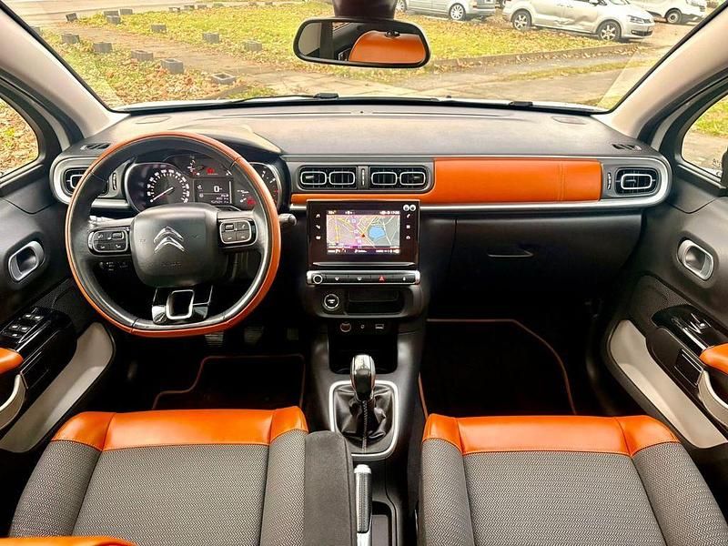 Gebraucht Citroën C3 Shine 99 PS (72 kW) 2017 Weiß Limousine