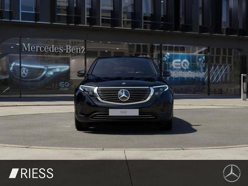 Gebraucht Mercedes EQC400 300 kW (408 PS) 2023 Unilack schwarz uni SUV