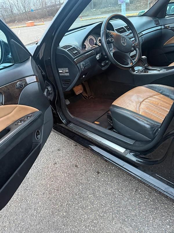 Gebraucht Mercedes E320 Avantgarde 224 PS (164 kW) 2007 Schwarz Limousine