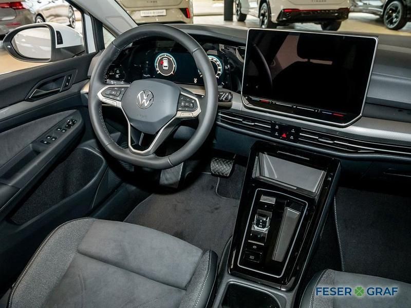 Neu VW Golf VIII Style 150 PS (110 kW) 2026 Pure white uni Kombi