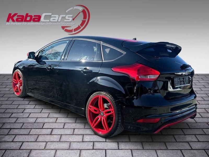 Gebraucht Ford Focus Sport 150 PS (110 kW) 2016 Schwarz Limousine