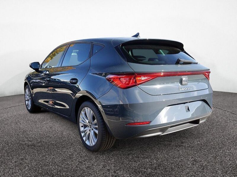 Gebraucht Seat Leon Style 150 PS (110 kW) 2024 Blau Limousine