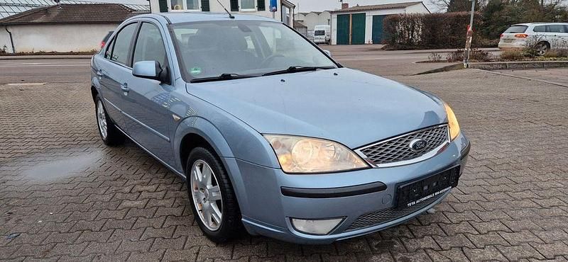 Gebraucht Ford Mondeo Ghia 145 PS (106 kW) 2006 Blau Limousine