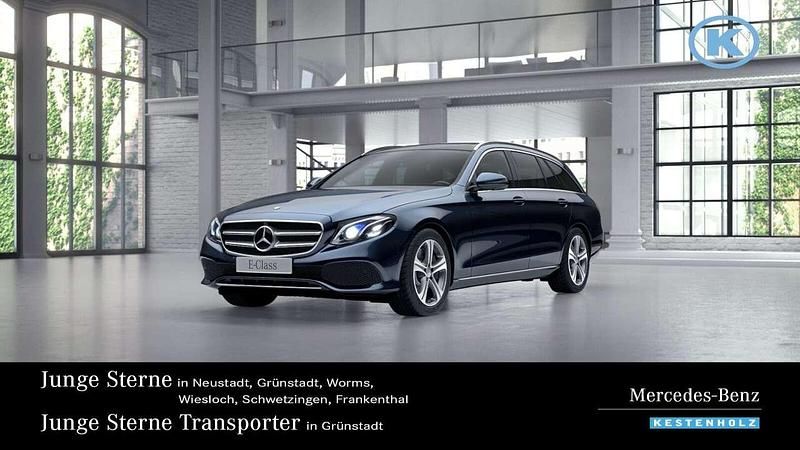 Cavansitblau Gebraucht 2017 Mercedes E400 Avantgarde Kombi | 32.990 € (Fairer Preis) - Bild 1/4