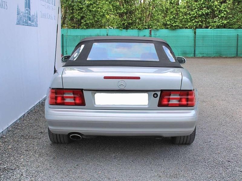 Gebraucht Mercedes SL320 224 PS (164 kW) 2001 Brillantsilbermetallic Cabrio