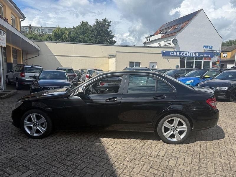 Gebraucht Mercedes C200 136 PS (100 kW) 2008 Schwarz Limousine