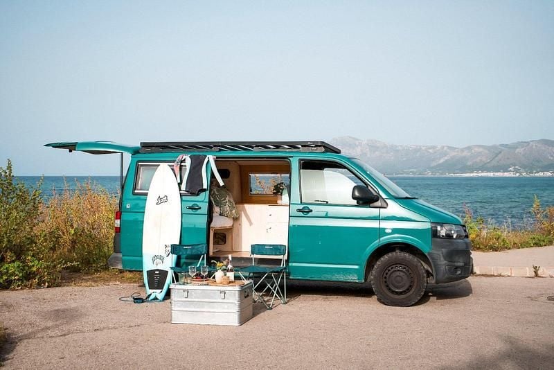 Grün Gebraucht 2014 VW T5 Van | 18.000 € - Bild 1/4