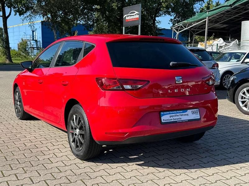 Gebraucht Seat Leon Ecomotive 122 PS (89 kW) 2013 Rot Limousine