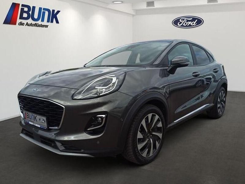 Magnetic grau Gebraucht 2022 Ford Puma Gen-E Titanium SUV | 21.690 € (Fairer Preis) - Bild 1/4