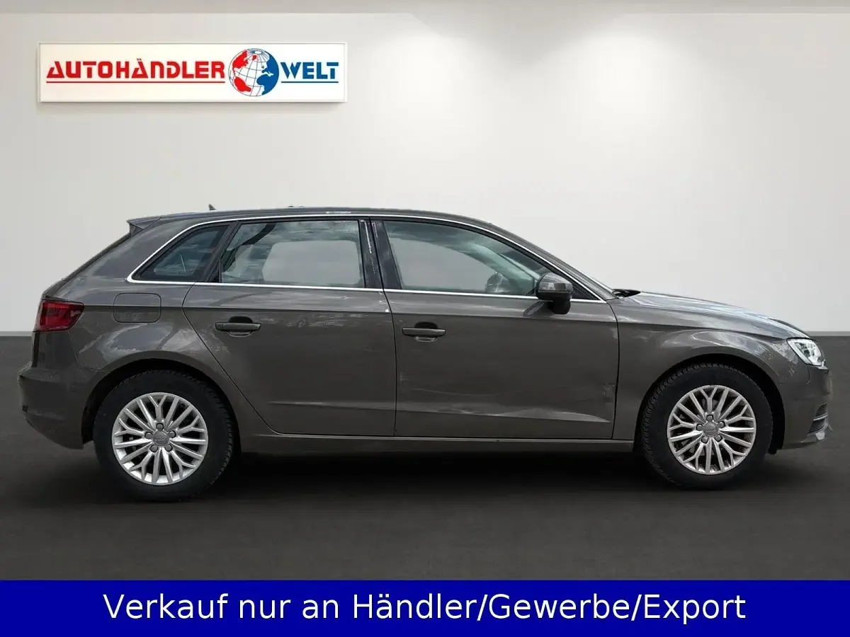 Używany Audi A3 Ambiente 150 KM (110 kW) 2014 Szary Sedan/Limuzyna