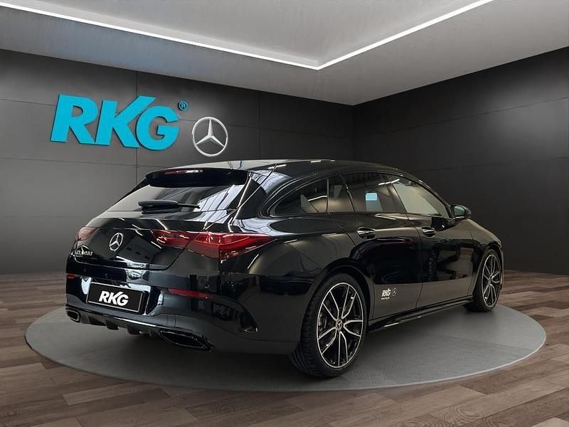 Gebraucht Mercedes CLA200 Shooting Brake AMG 163 PS (119 kW) 2025 Schwarz Kombi