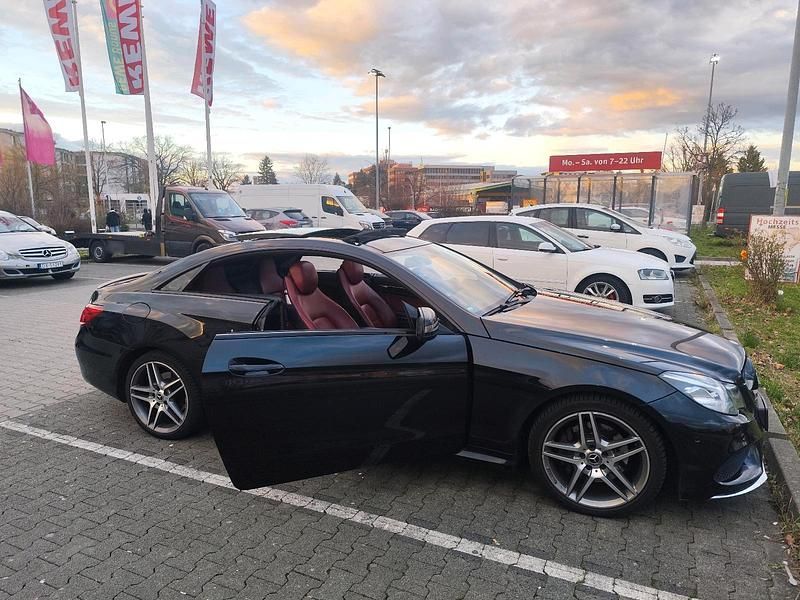 Gebraucht Mercedes E220 170 PS (125 kW) 2014 Schwarz Coupé