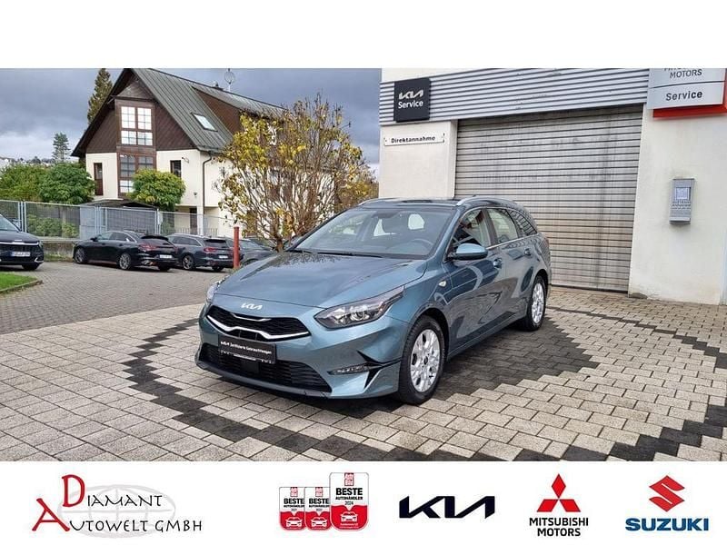 Grau Gebraucht 2022 Kia Ceed Sportswagon Vision Kombi | 18.900 € (Fairer Preis) - Bild 1/4