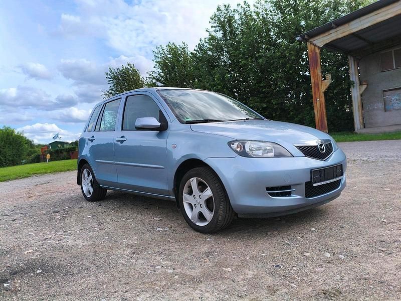 Blau Gebraucht 2005 Mazda 2 Kleinwagen | 2.990 € (Fairer Preis) - Bild 1/4