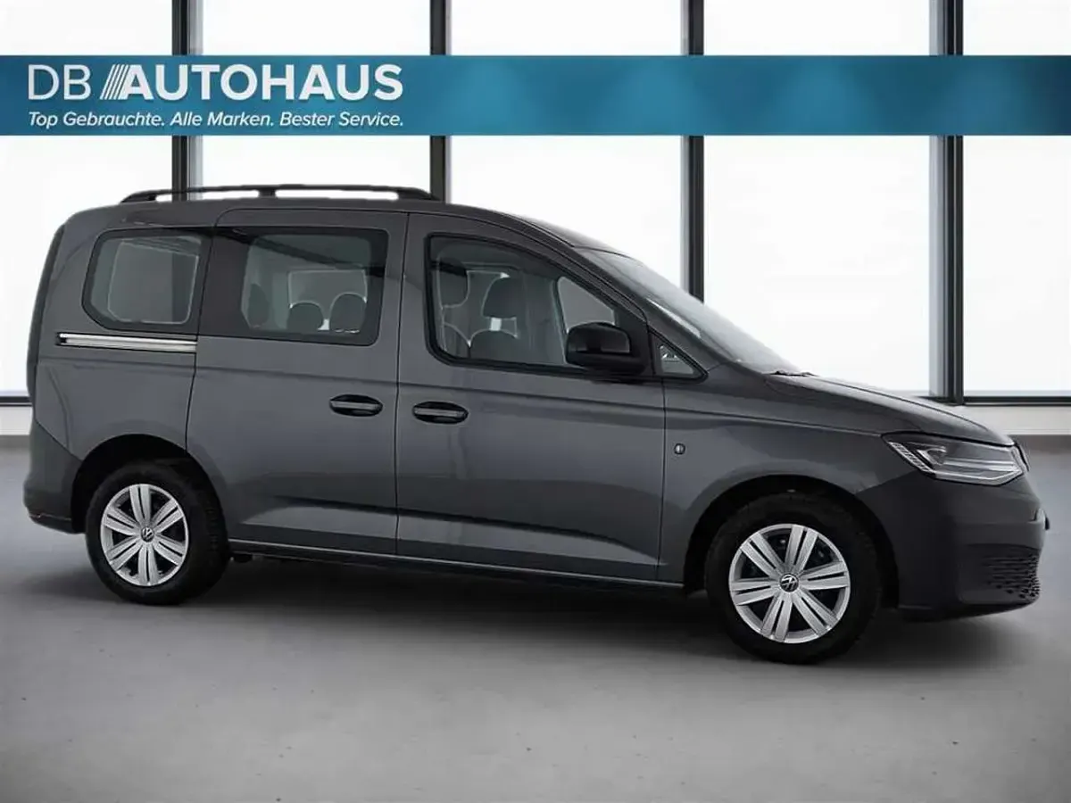 Second-hand VW Caddy 122 CP (89 kW) 2023 Gri Monovolum