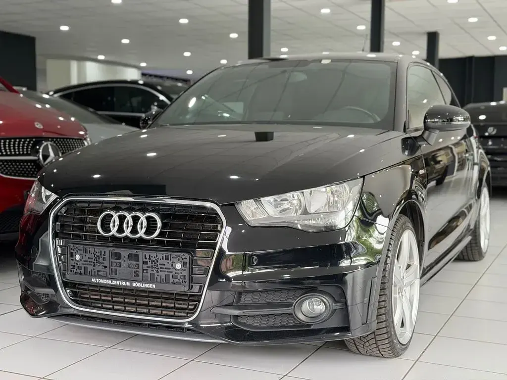 Używany Audi A1 Ambition 185 KM (136 kW) 2011 Czarny Hatchback