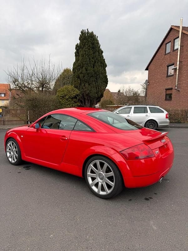 Gebraucht Audi TT 180 PS (132 kW) 2001 Rot Coupé