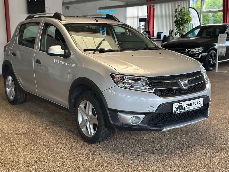 Gebraucht Dacia Sandero Prestige 90 PS (66 kW) 2016 Grau Kombi