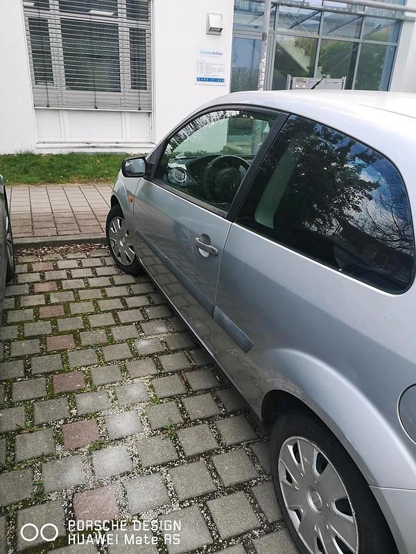 Gebraucht Ford Fiesta 60 PS (44 kW) 2011 Silber Kleinwagen