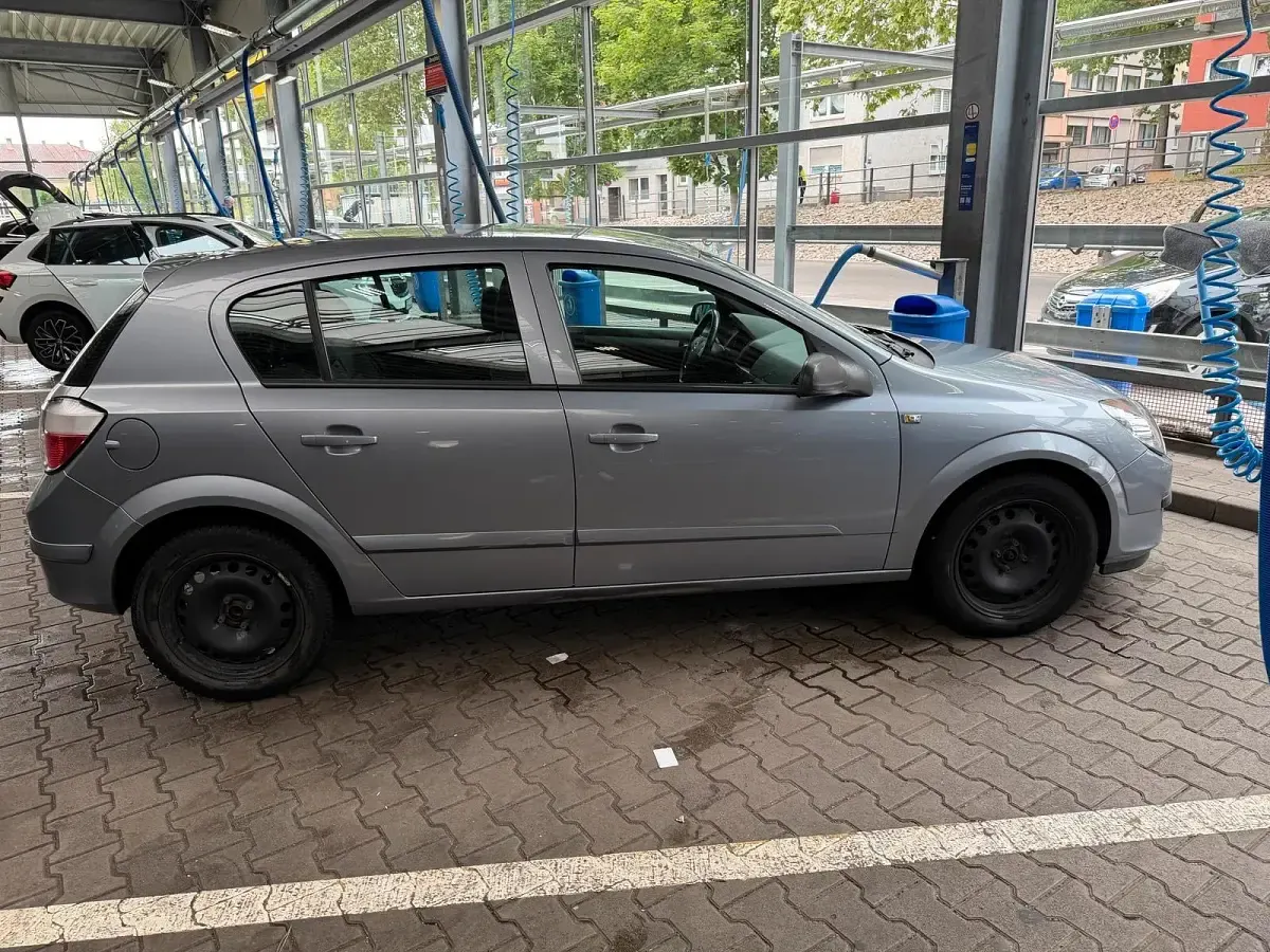 Gebraucht Opel Astra 90 PS (66 kW) 2006 Grau Kombi