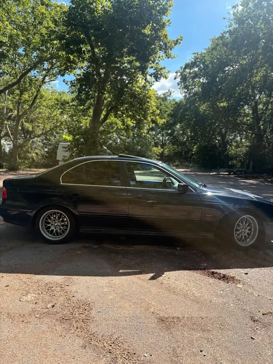 Gebraucht BMW 520 Exclusive 170 PS (125 kW) 2000 Blau Limousine