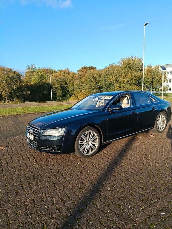 Gebraucht Audi A8L 351 PS (258 kW) 2011 Blau Limousine