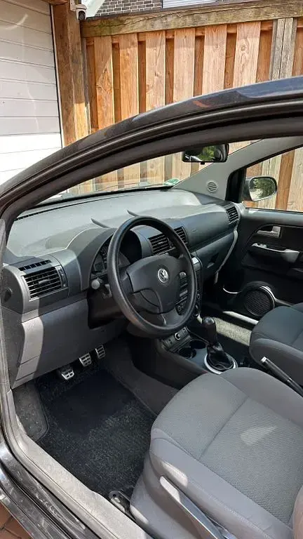 Gebraucht VW Fox Style 54 PS (39 kW) 2010 Schwarz Kleinwagen
