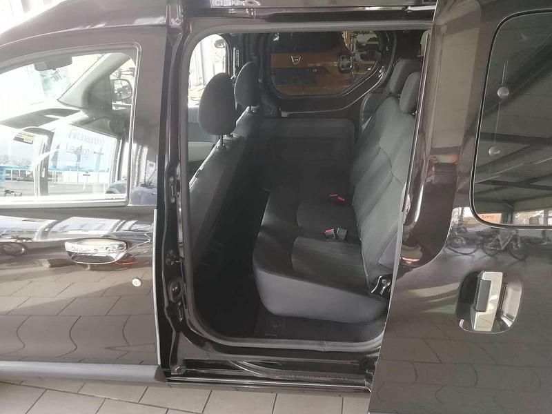 Gebraucht Dacia Dokker Lauréate 90 PS (66 kW) 2013 Perlmuttschwarzmetallic Van / Kleinbus