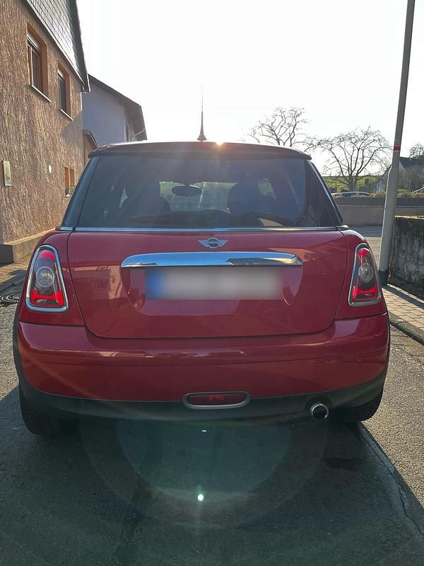 Gebraucht Mini Cooper 95 PS (69 kW) 2009 Rot Kleinwagen