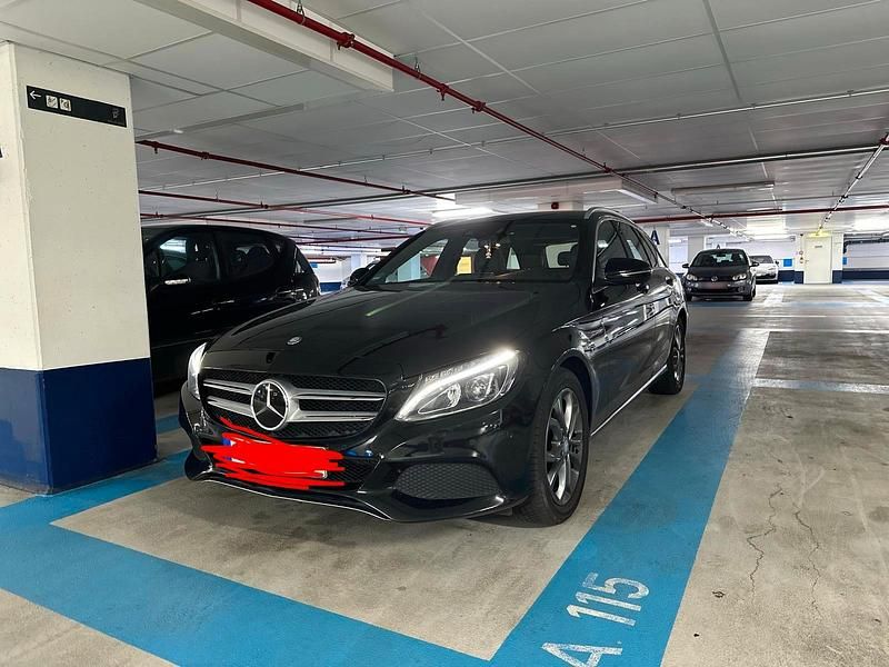 Gebraucht Mercedes C220 170 PS (125 kW) 2015 Schwarz Kombi