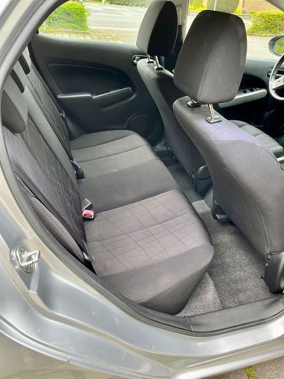 Gebraucht Mazda 2 Center-Line 102 PS (75 kW) 2011 Grau Kleinwagen